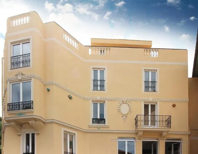 Grand Climatise Tres Proche Monaco
